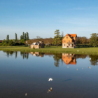 Tour in barca a Carole con catamarano elettrico Sun Kiss - Navigazione fluviale lungo il Brian con visita azienda agricola La Fagiana