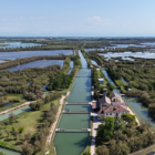 Tour in barca a Caorle con noleggio catamarano elettrico Sun Kiss