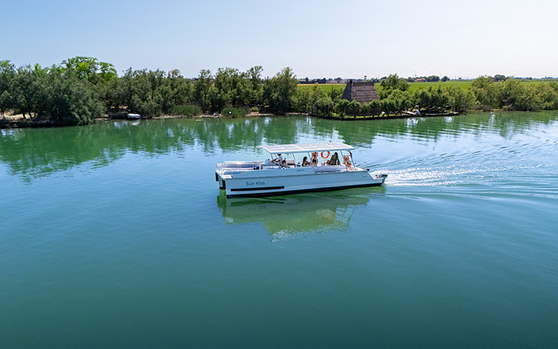 Noleggio catamarano elettrico Caorle - Tour in barca Sun Kiss Green Boat Caorle